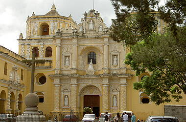 Die Kirche La Merced in Antigua Guatemala, eine der besterhaltenen Barockbauten der alten Hauptstadt