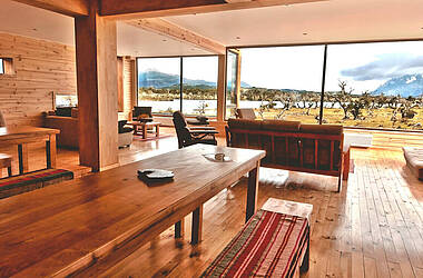 Lounge mit Panoramablick in der Pampa Lodge in Patagonien